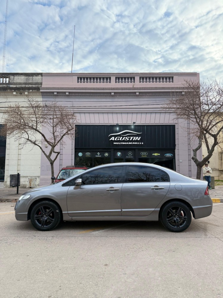 Honda CIVIC 1.8